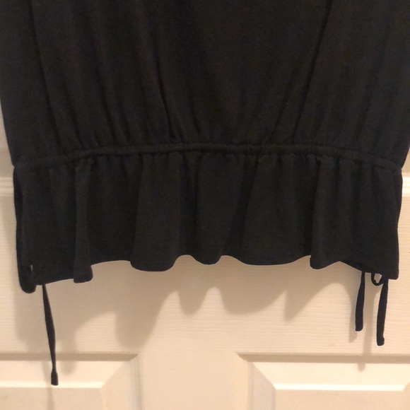 Dolman sleeve with scallop embroidery top - Picture 3 of 3